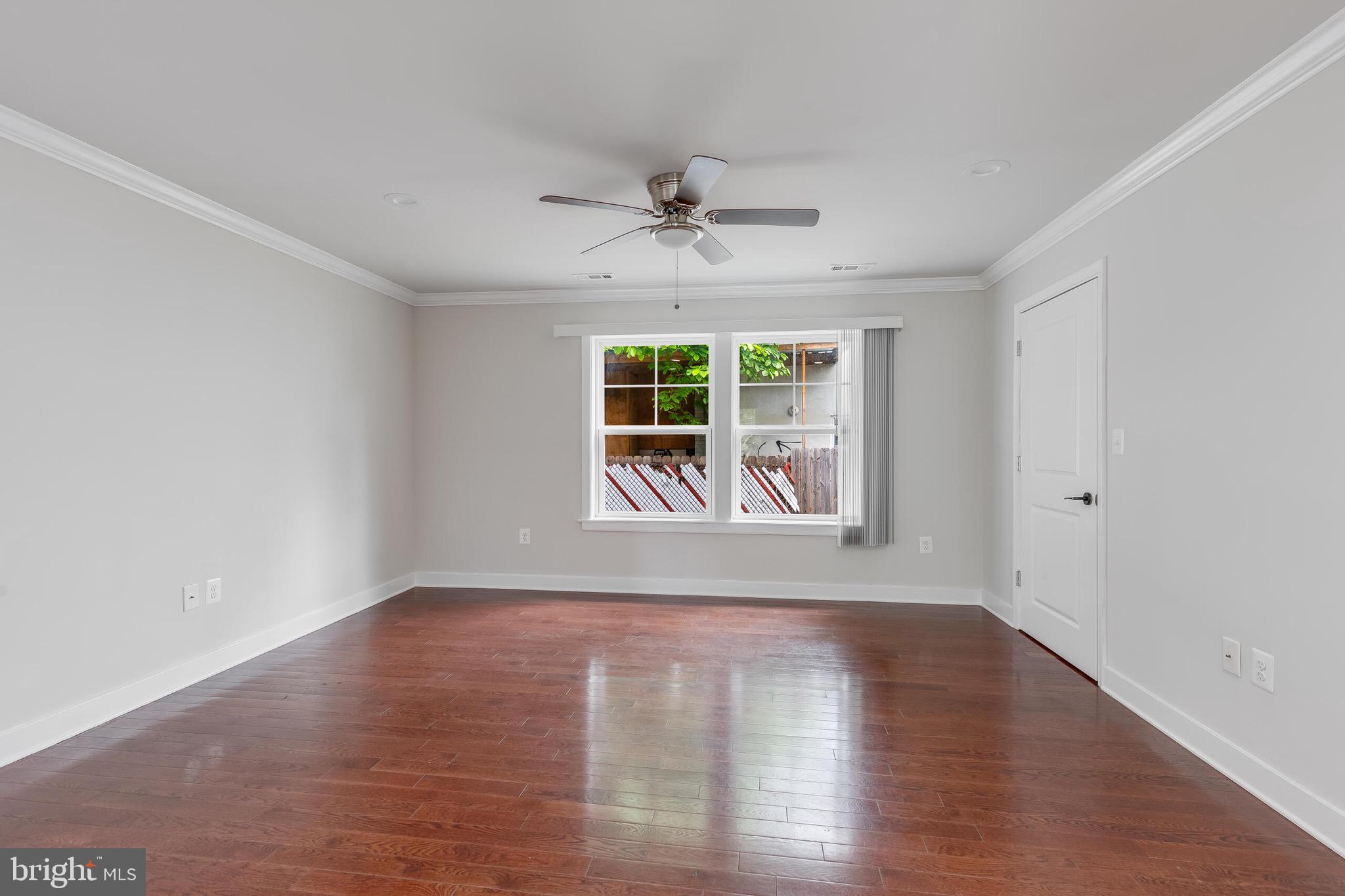 BRENTWOOD - Residential