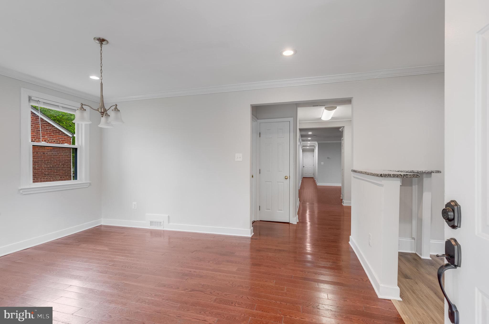 BRENTWOOD - Residential