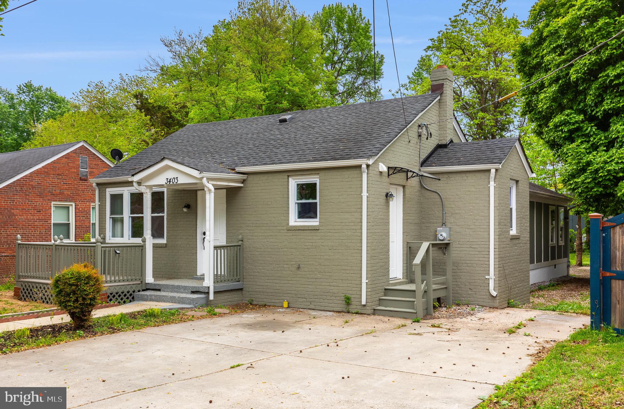 BRENTWOOD - Residential