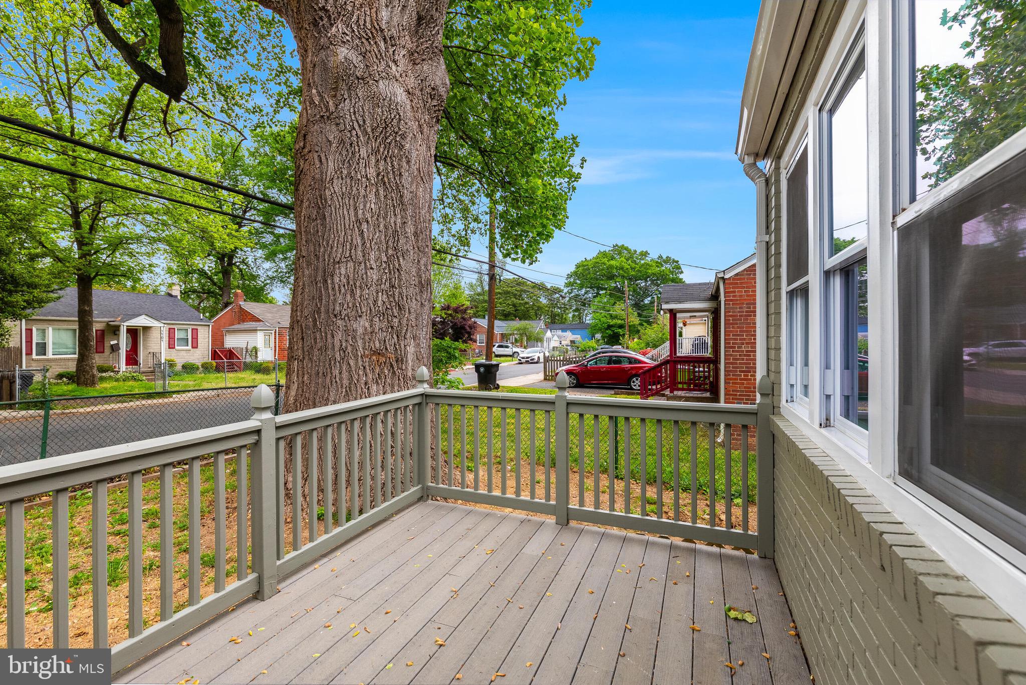 BRENTWOOD - Residential