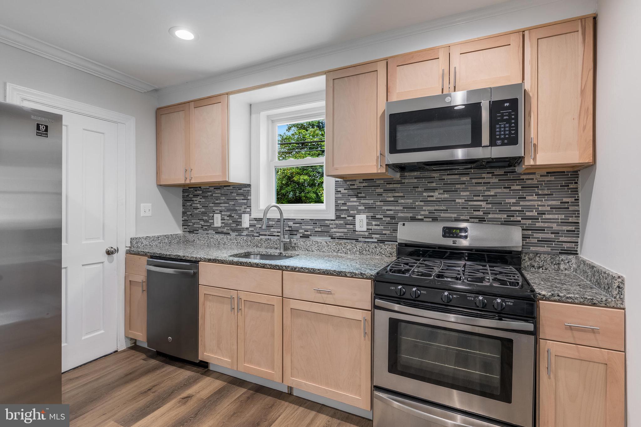 BRENTWOOD - Residential