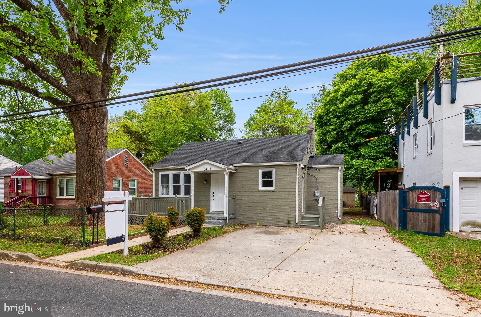 BRENTWOOD - Residential