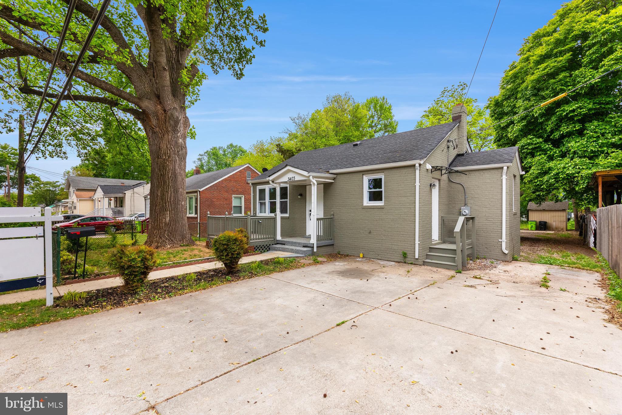 BRENTWOOD - Residential