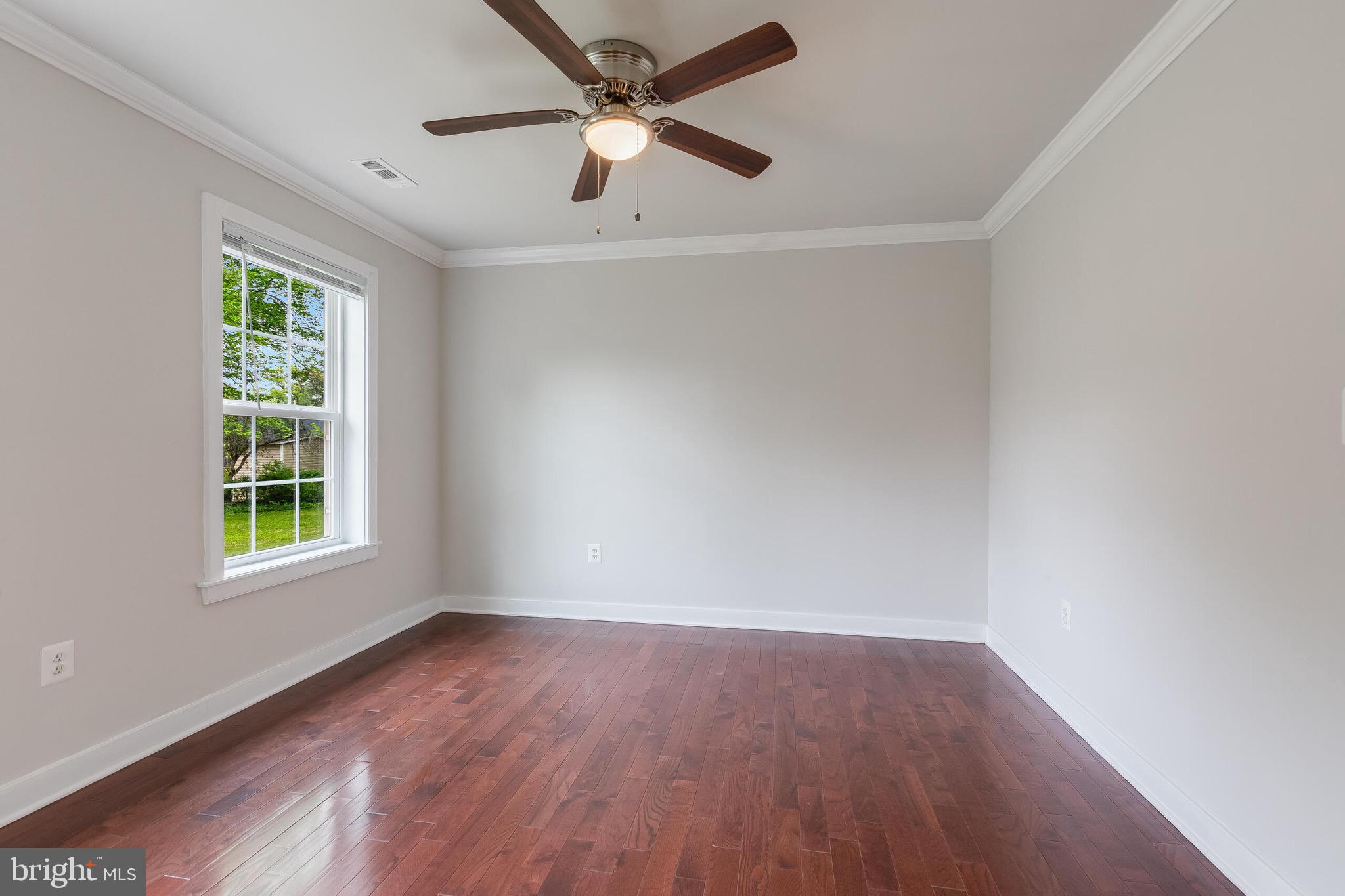 BRENTWOOD - Residential