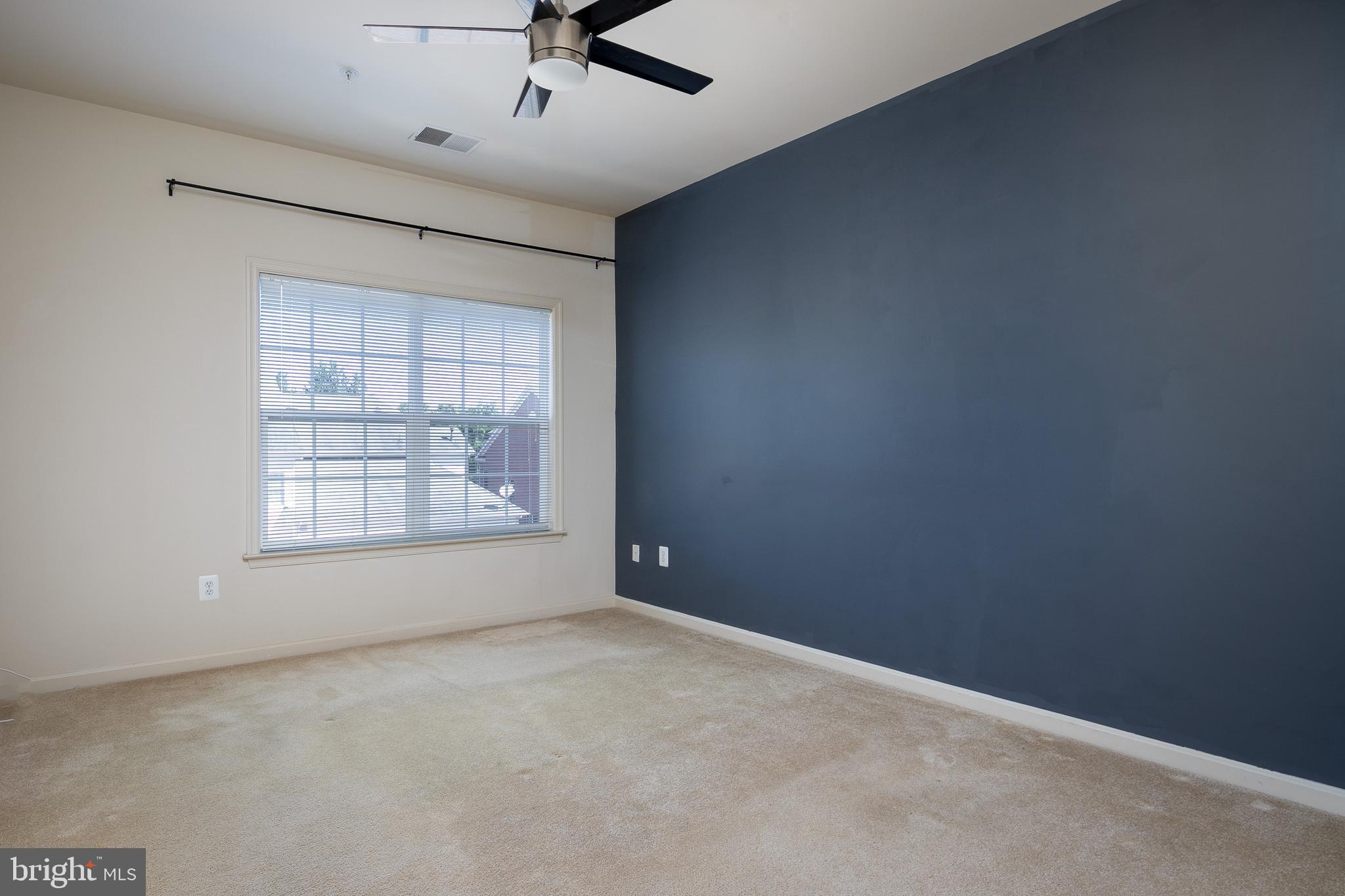 RETREAT AT FAIRWOOD TOWN - Residential