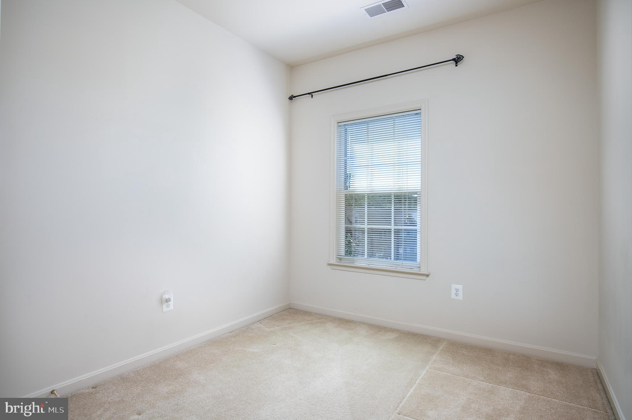 RETREAT AT FAIRWOOD TOWN - Residential