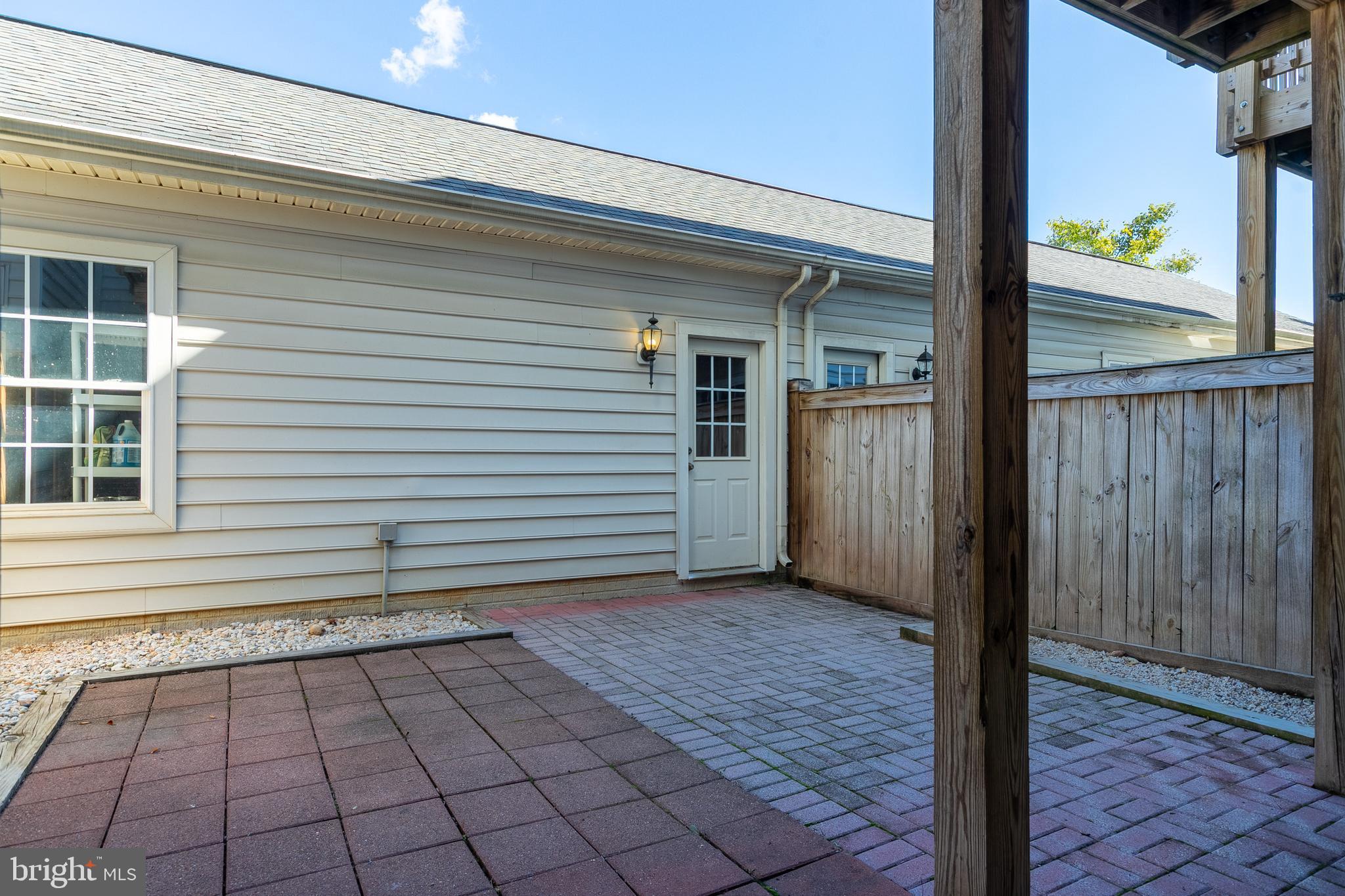 RETREAT AT FAIRWOOD TOWN - Residential