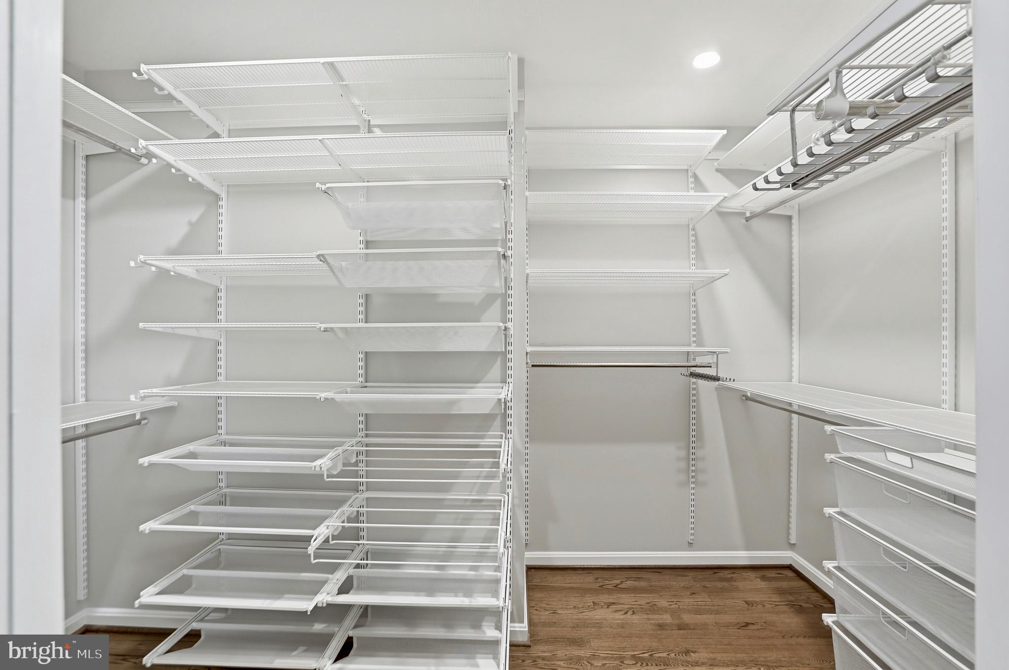 VALE PARK WEST - Residential