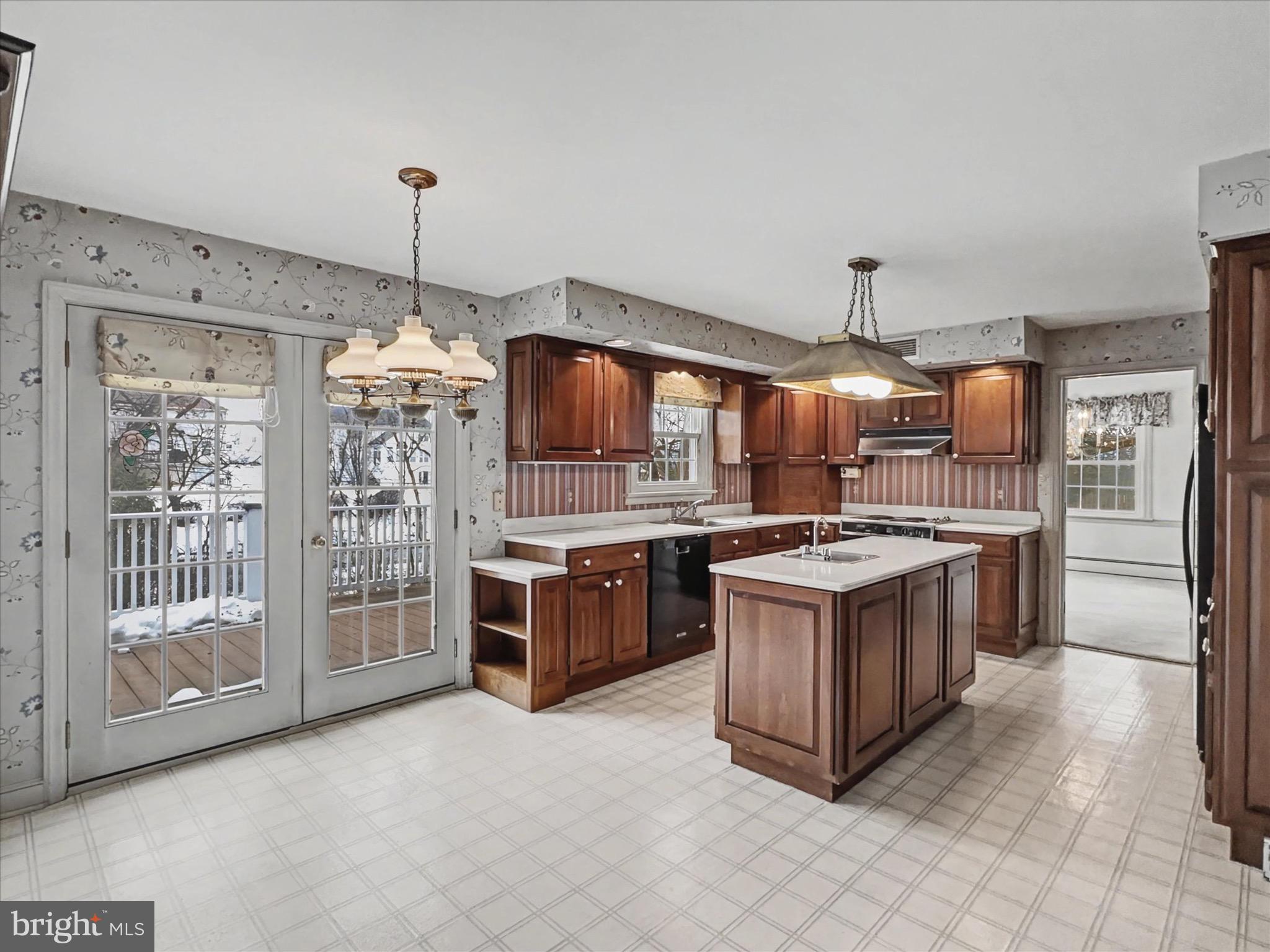 PENN OAKS - Residential