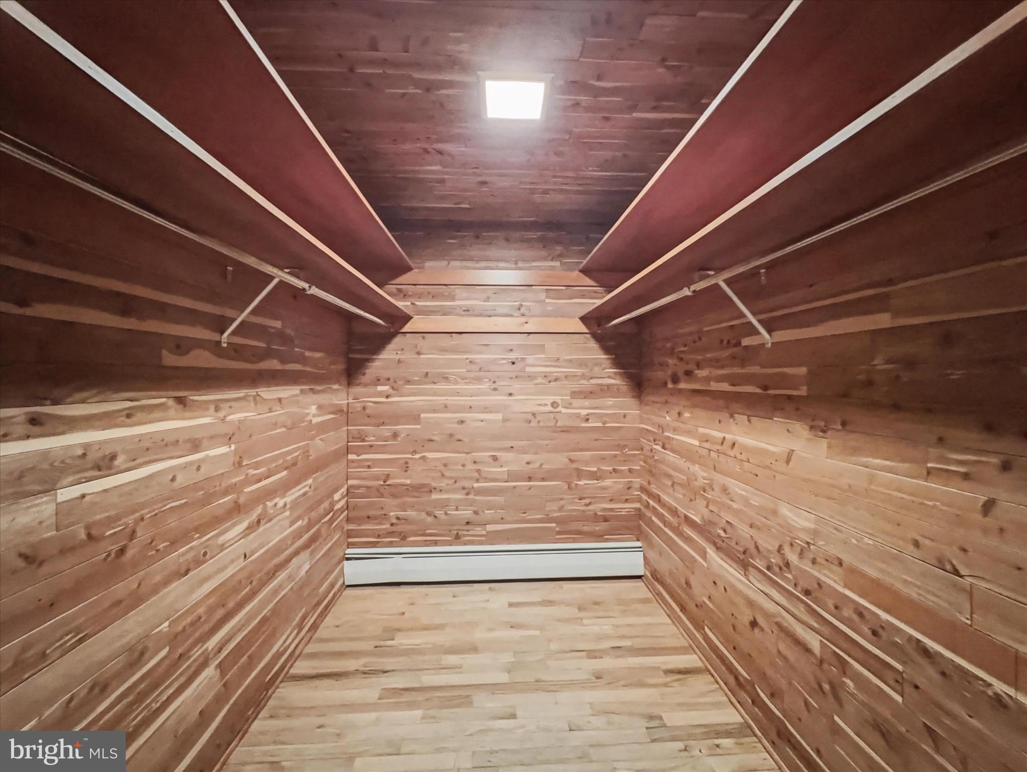 PENN OAKS - Residential