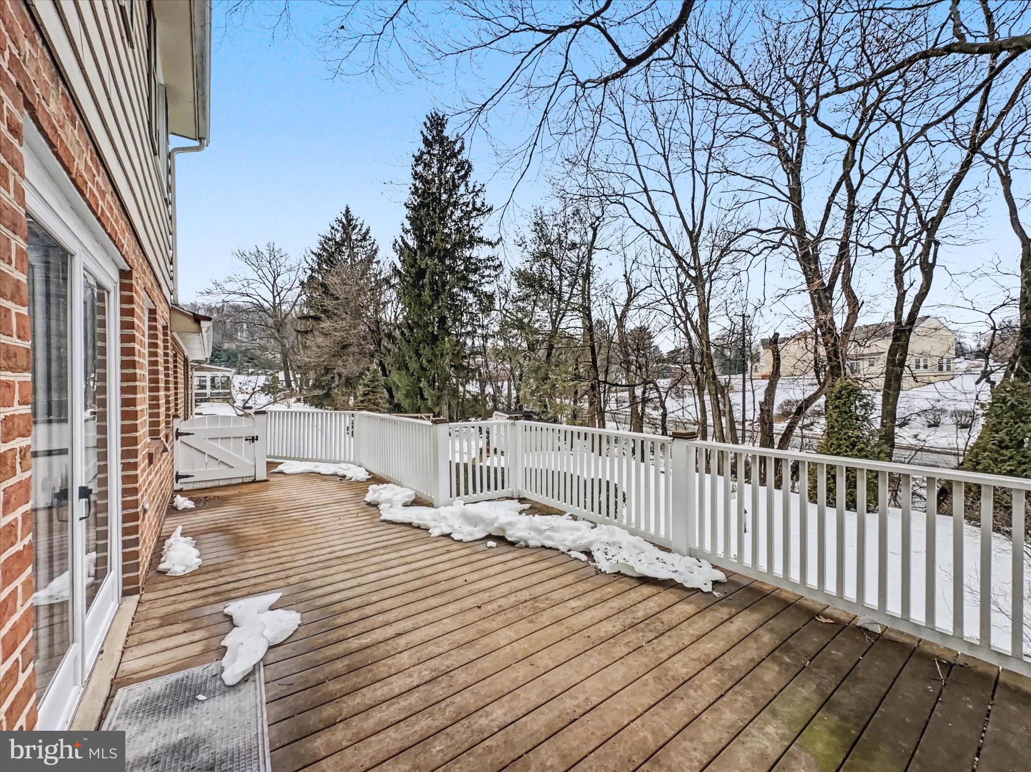 PENN OAKS - Residential