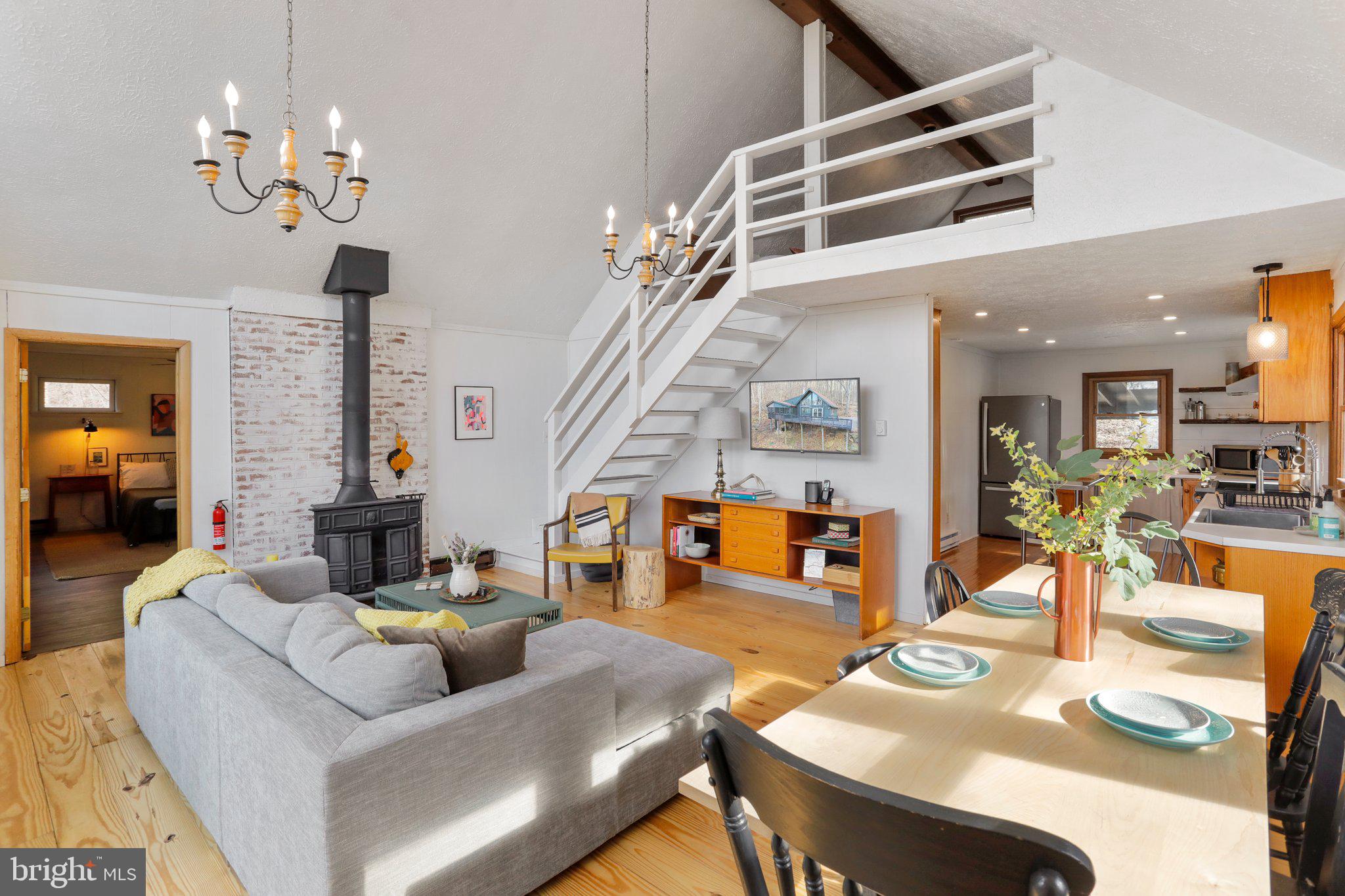 BLUE MOUNTAIN - Residential