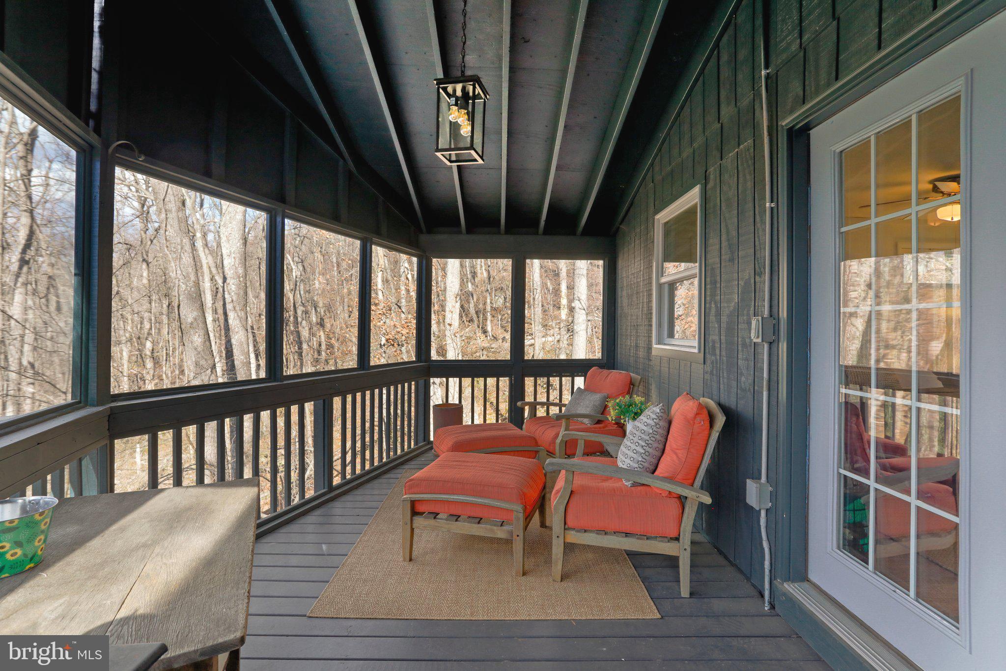 BLUE MOUNTAIN - Residential