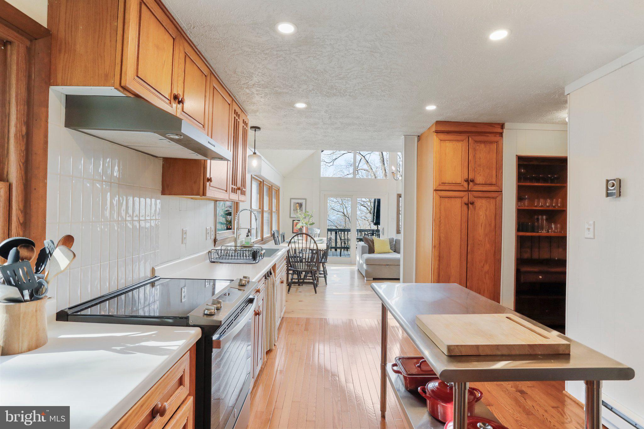 BLUE MOUNTAIN - Residential