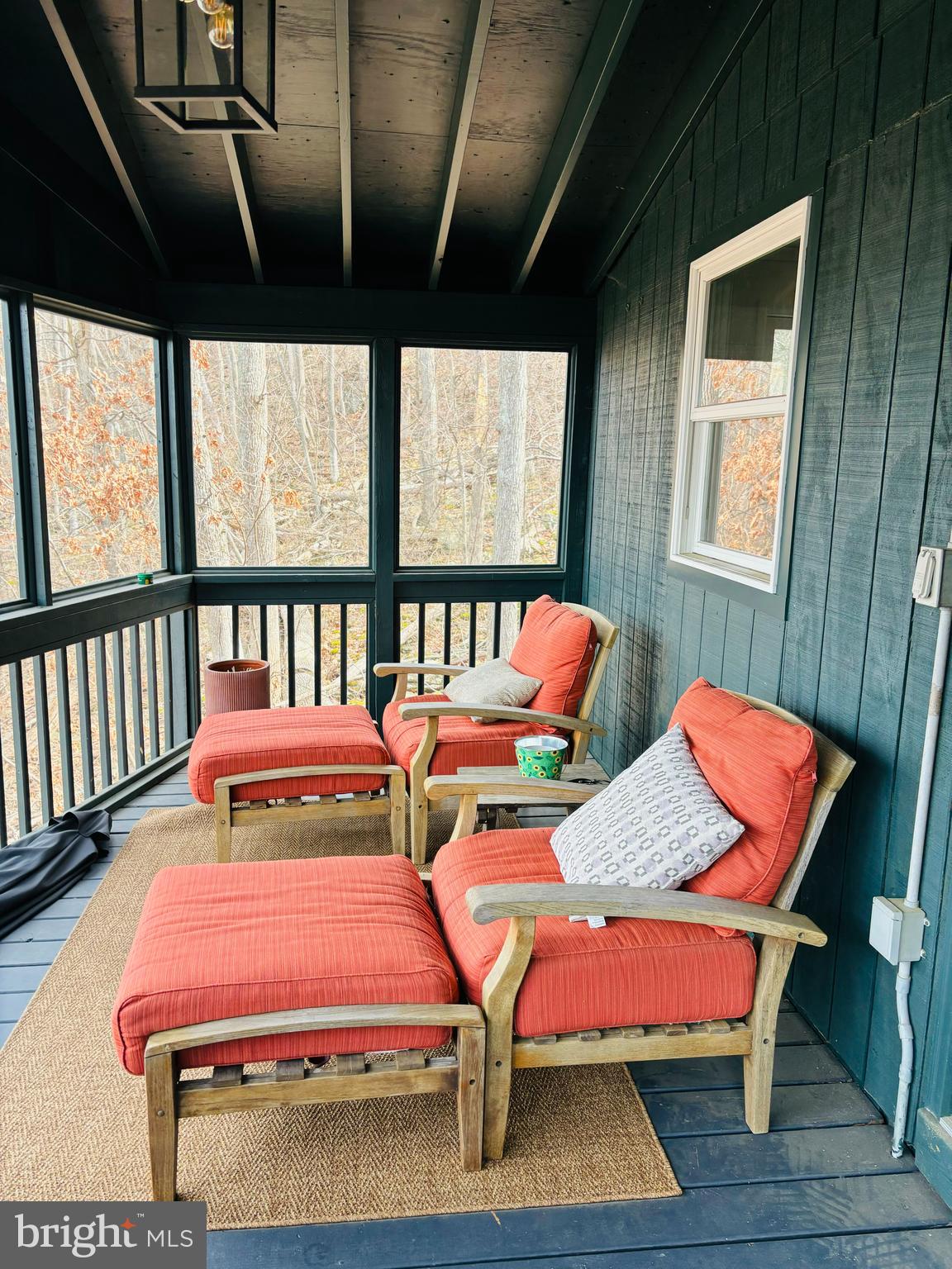 BLUE MOUNTAIN - Residential