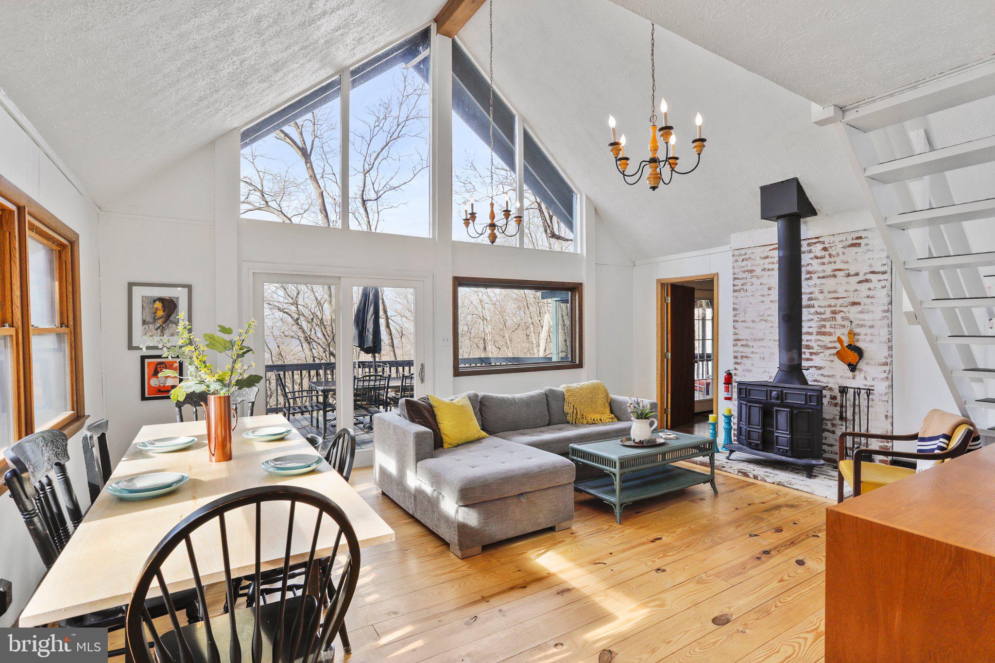 BLUE MOUNTAIN - Residential