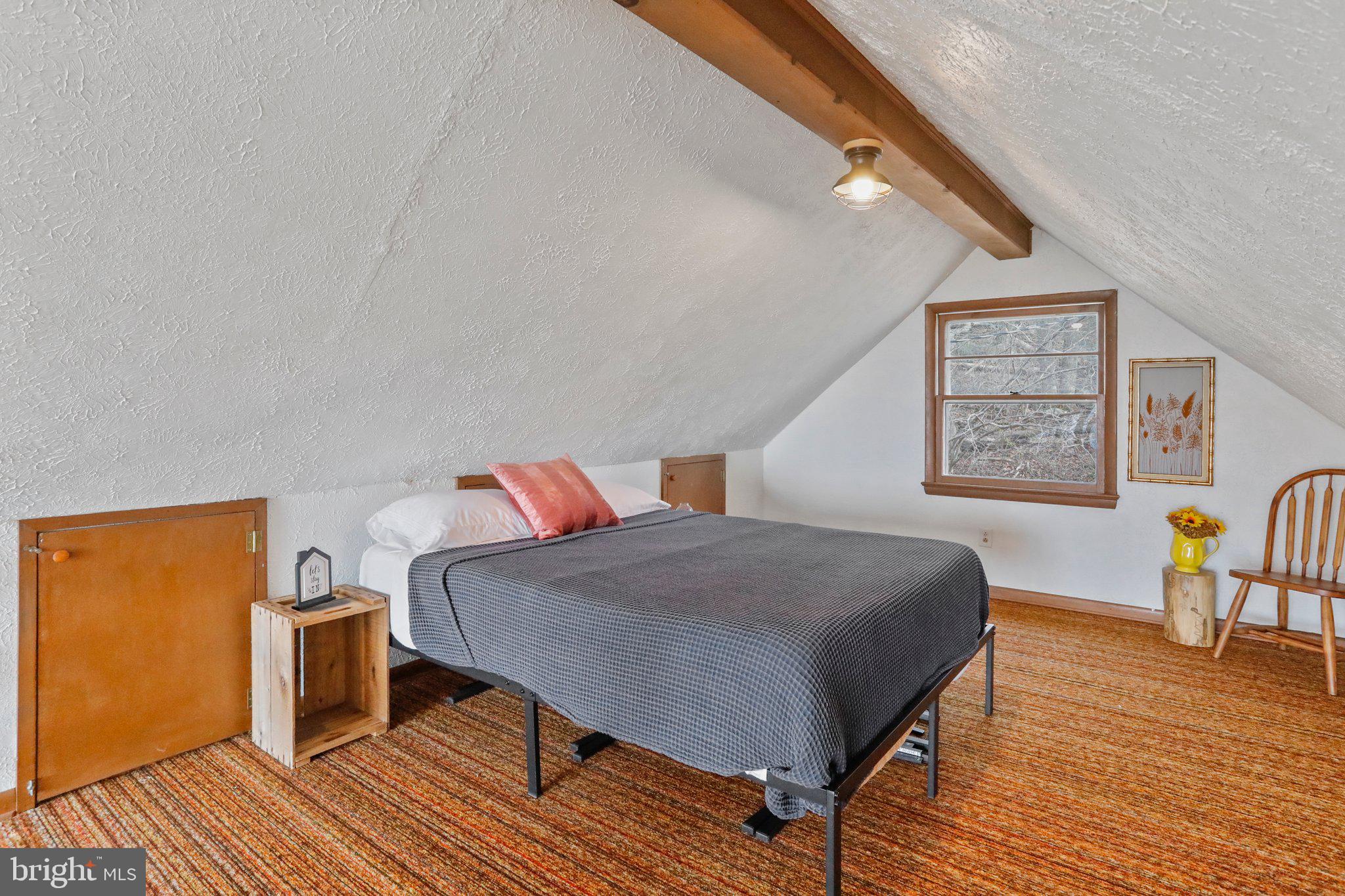 BLUE MOUNTAIN - Residential