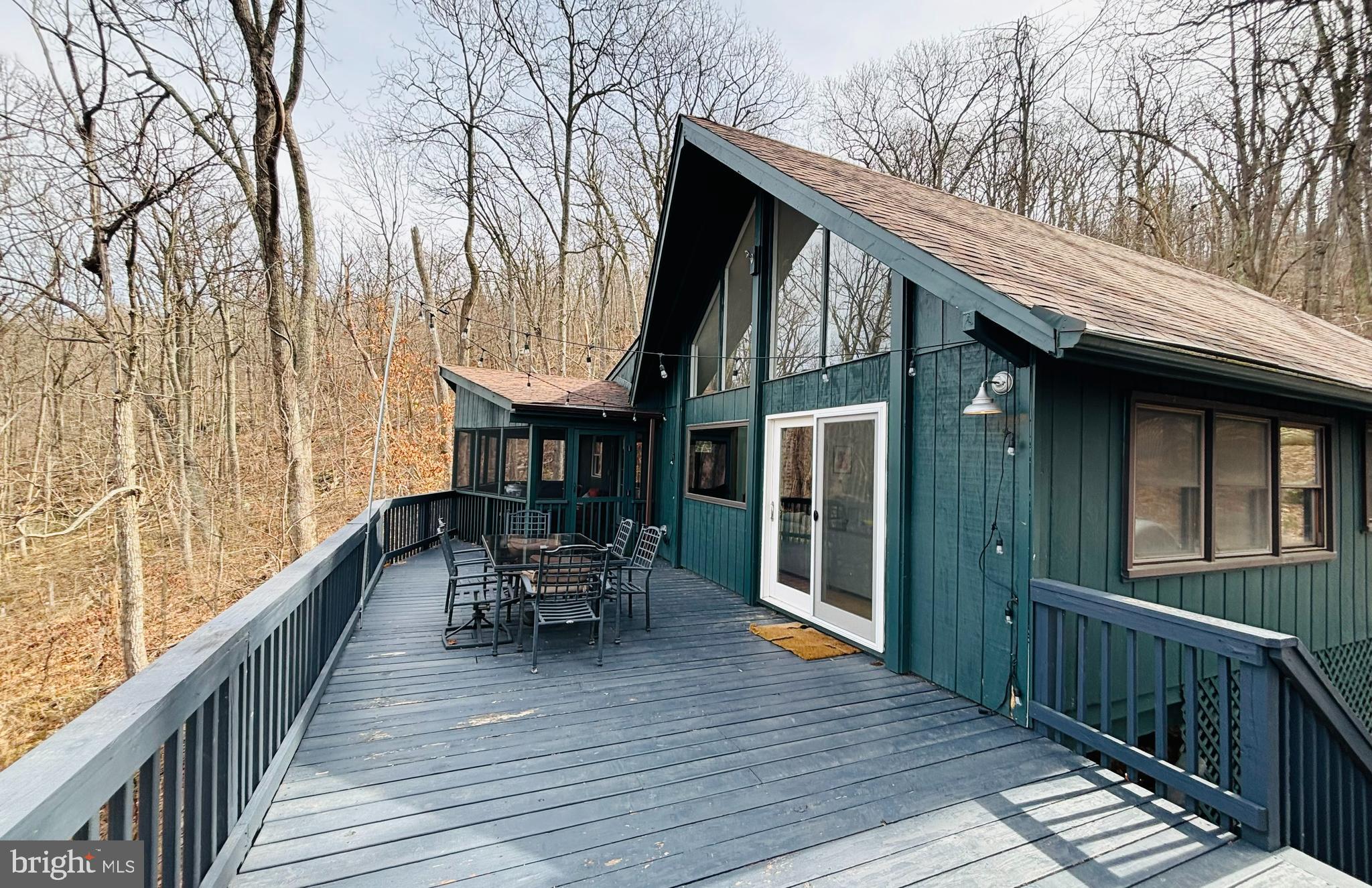 BLUE MOUNTAIN - Residential