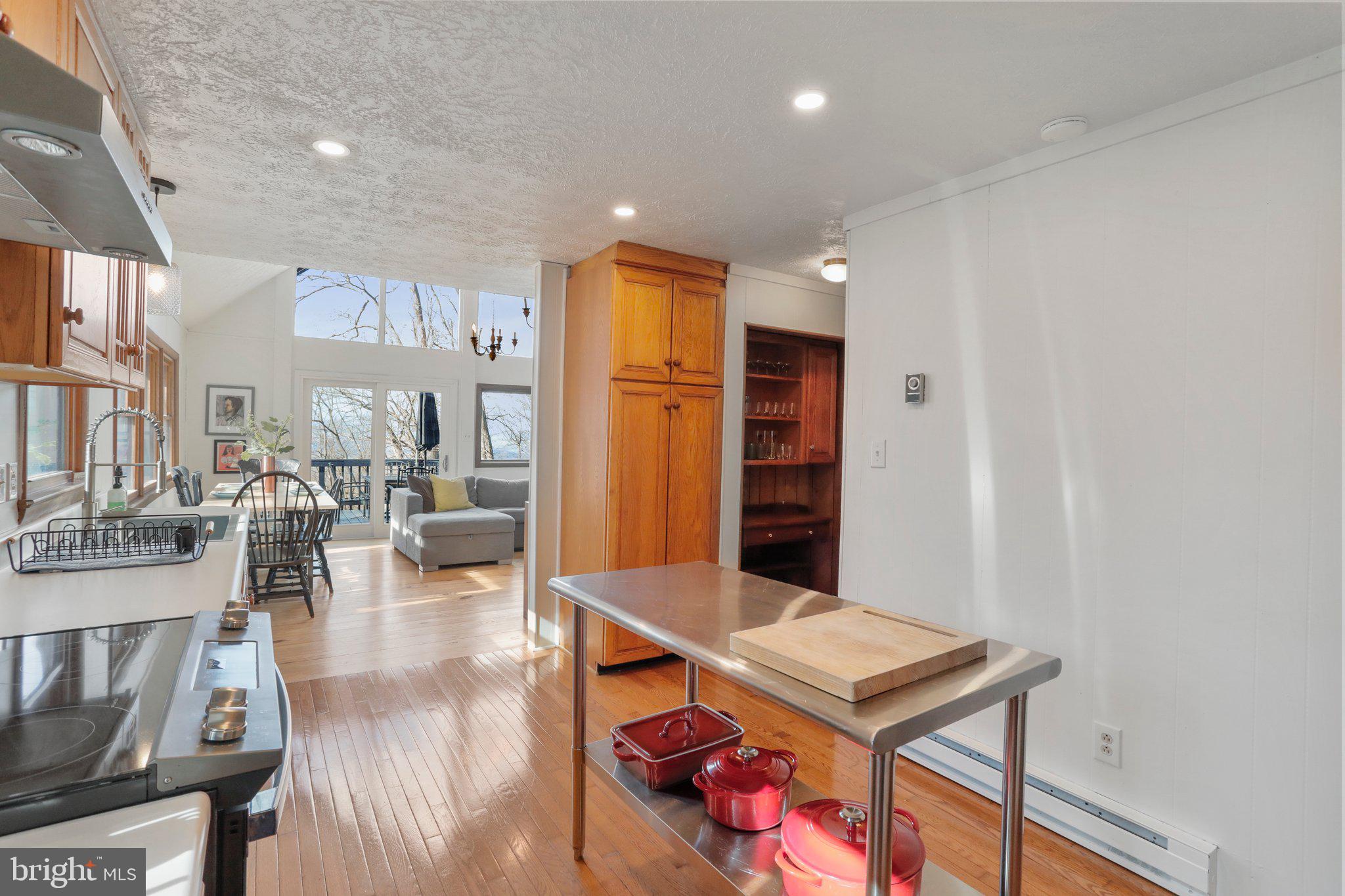 BLUE MOUNTAIN - Residential