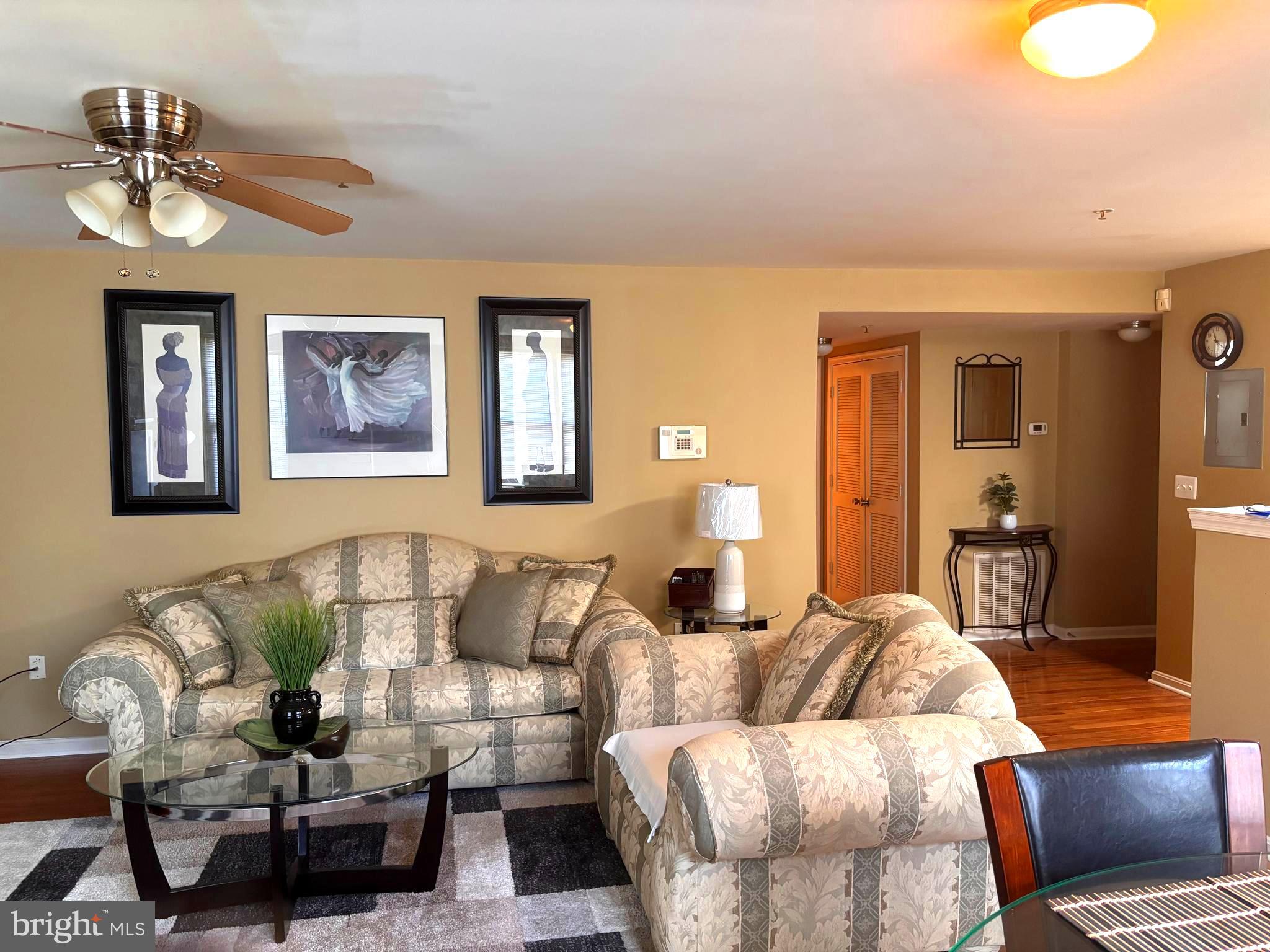 1240 HOLBROOK TERRACE NE 101