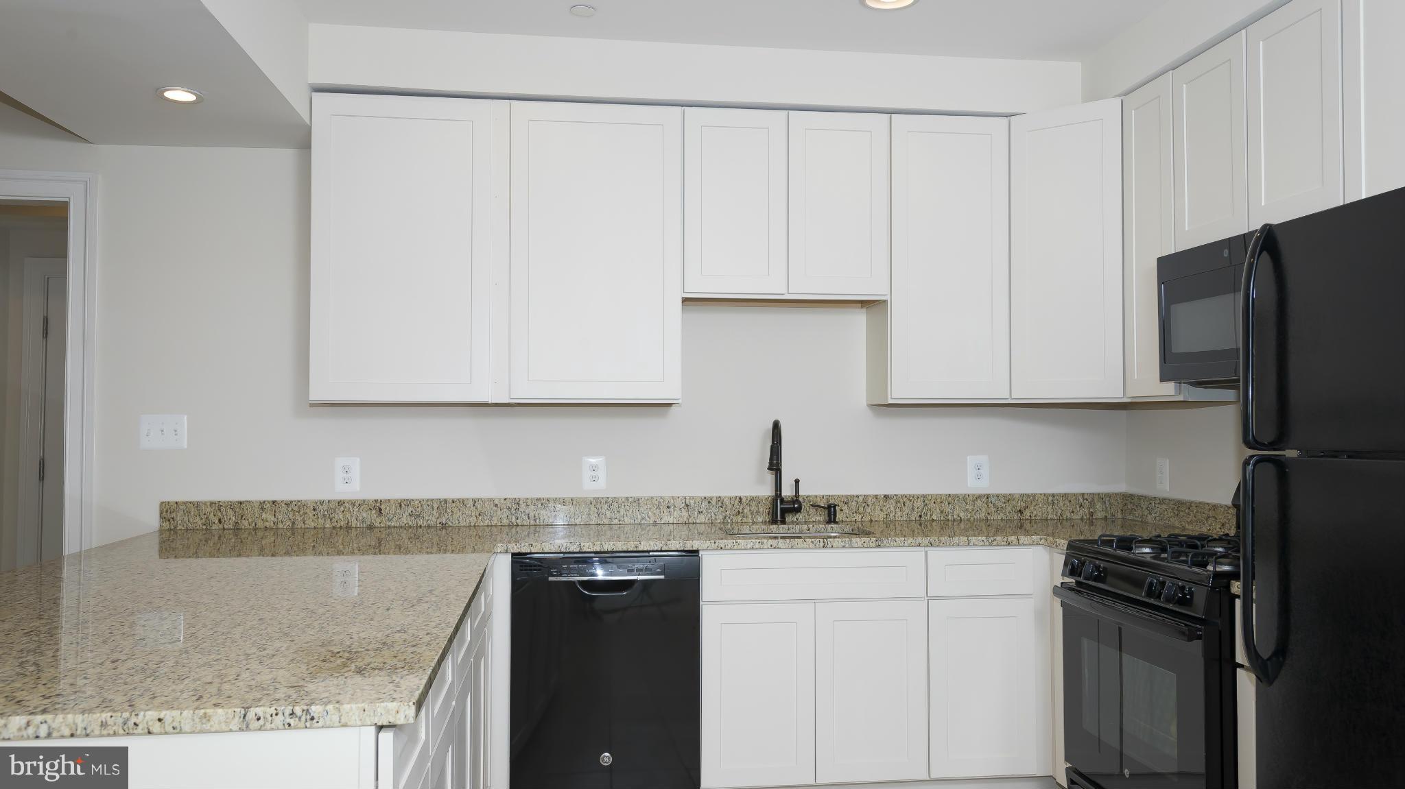 SHOREHAM BEACH - Residential