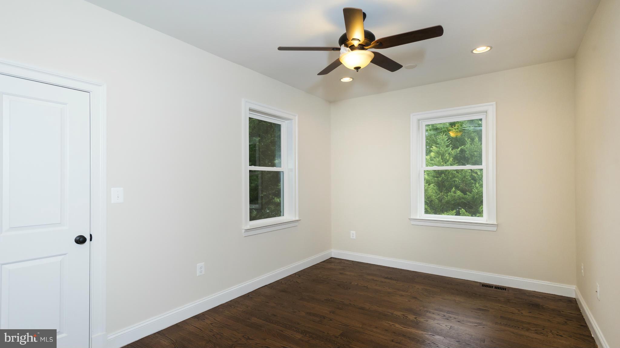 SHOREHAM BEACH - Residential