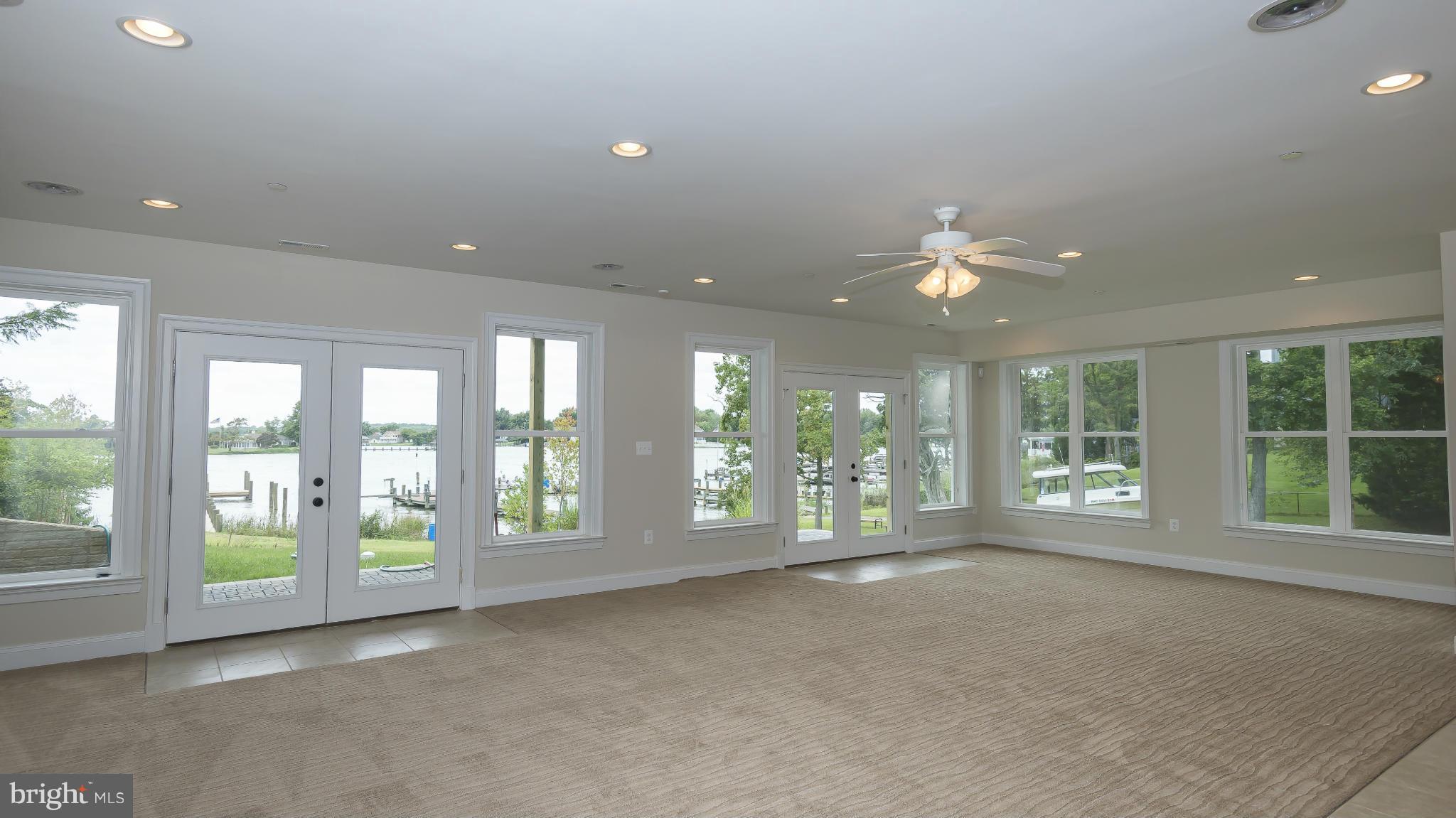 SHOREHAM BEACH - Residential