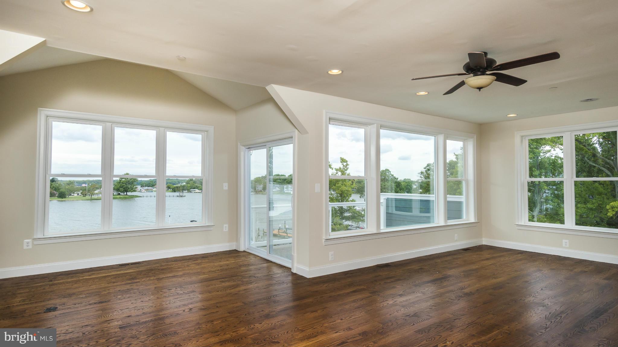 SHOREHAM BEACH - Residential