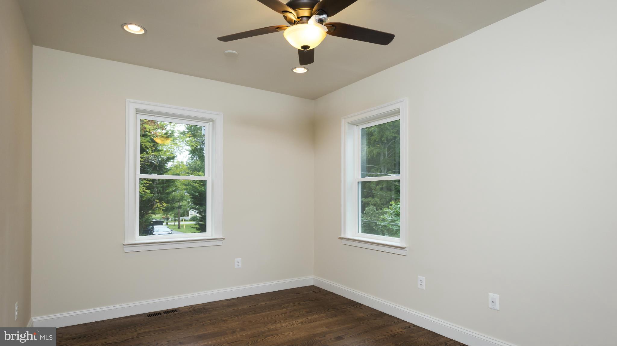 SHOREHAM BEACH - Residential