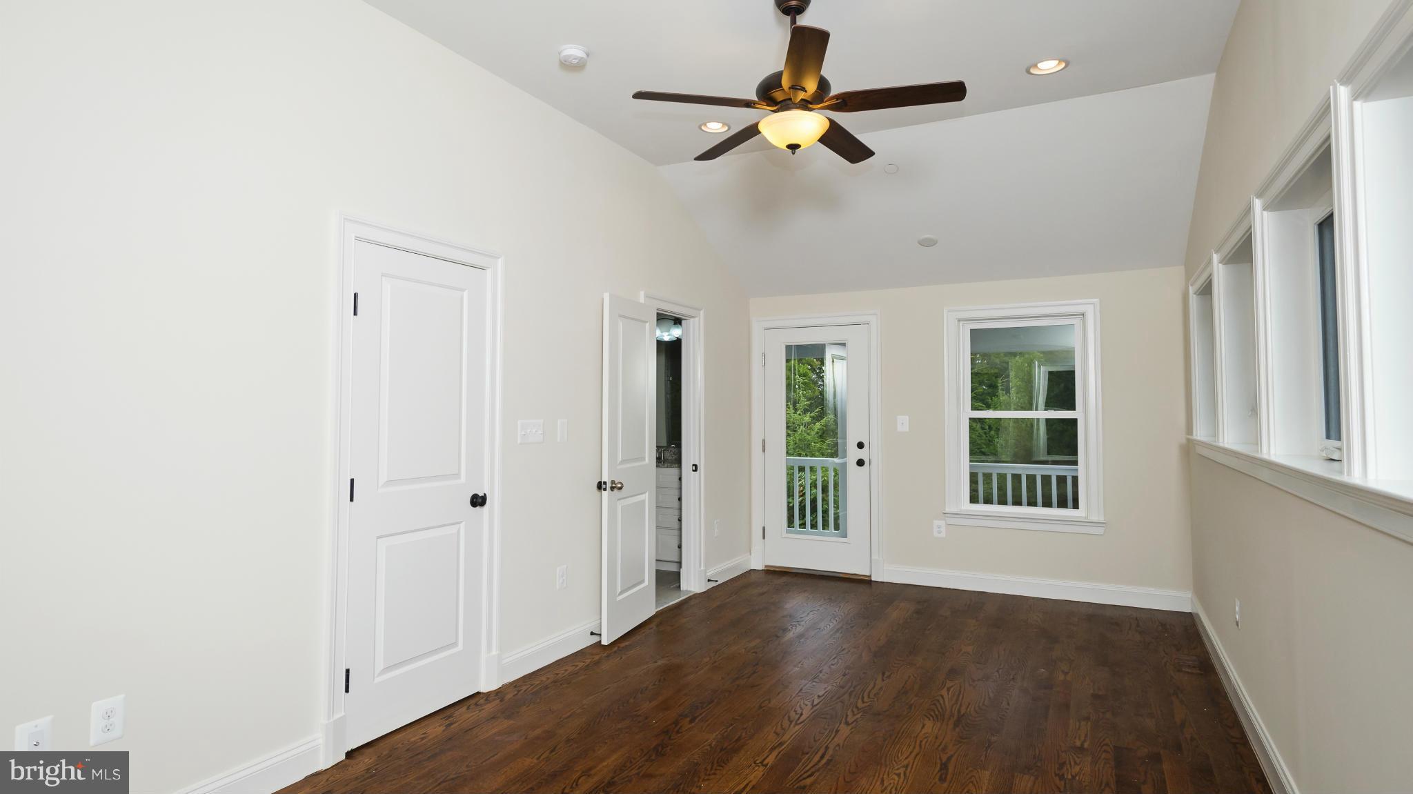 SHOREHAM BEACH - Residential