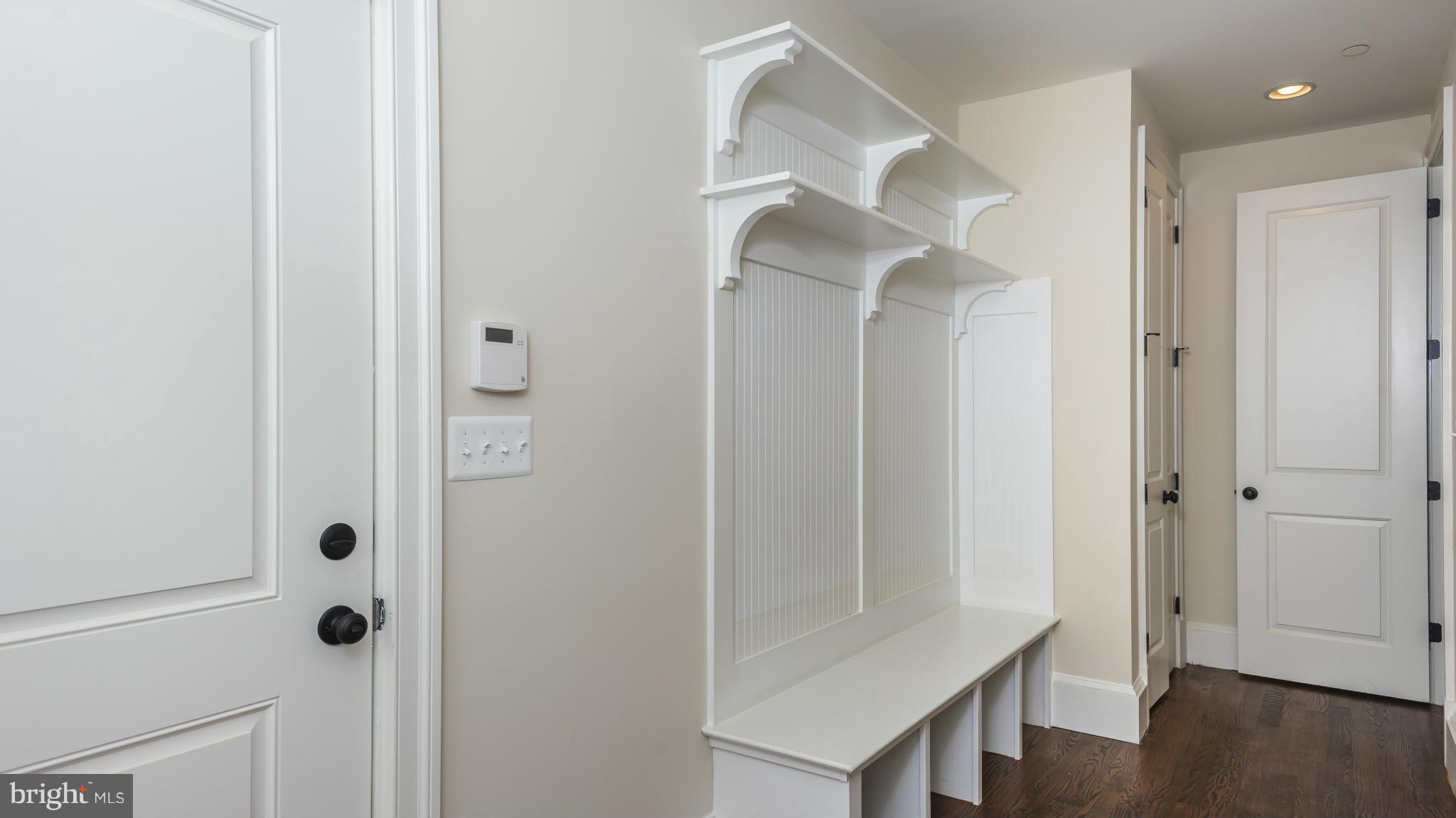 SHOREHAM BEACH - Residential