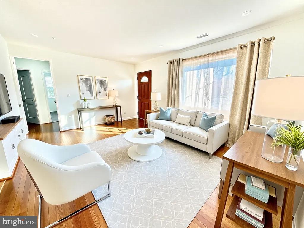 ASPEN HILL - Residential Lease