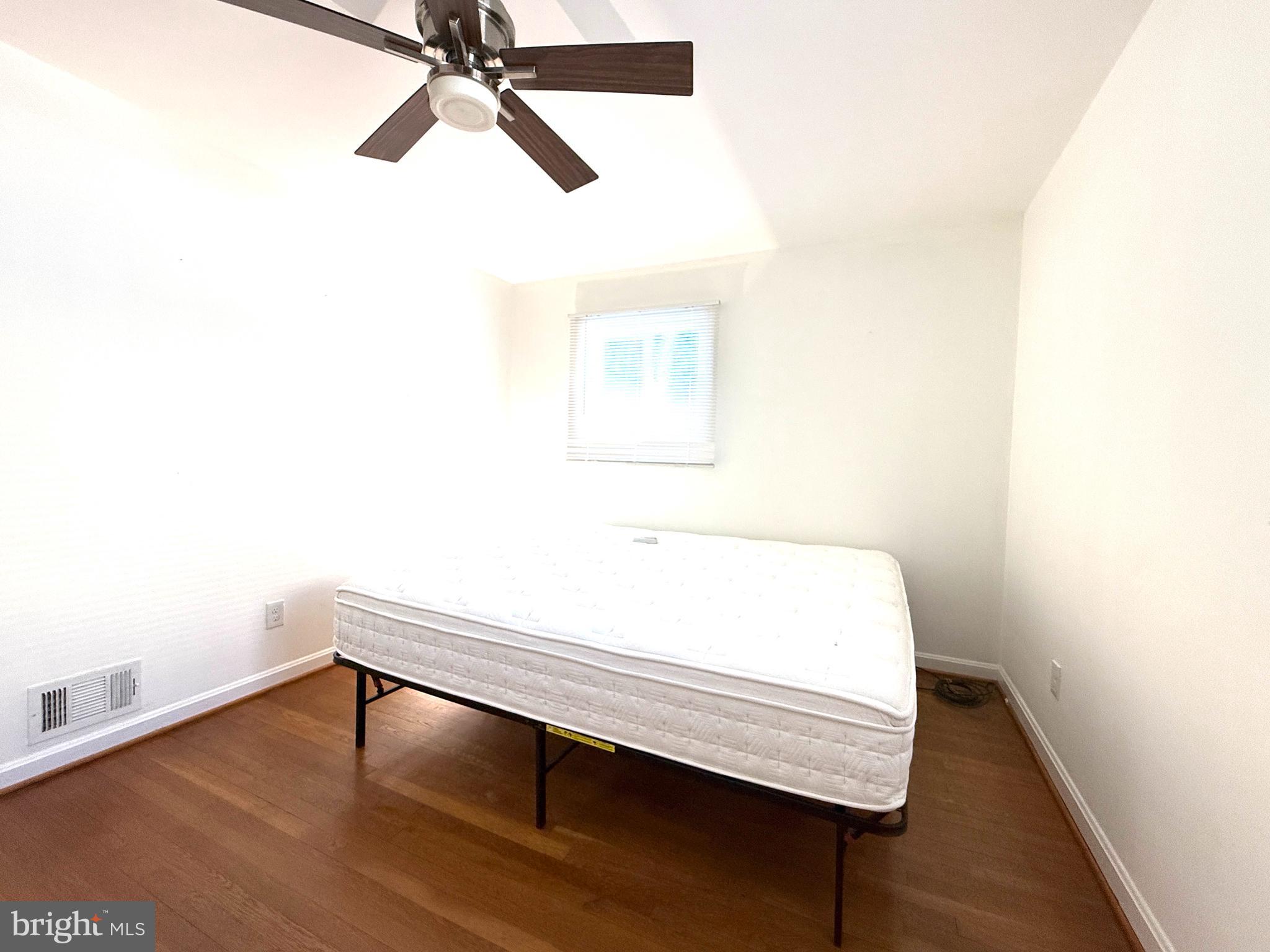 ASPEN HILL - Residential Lease