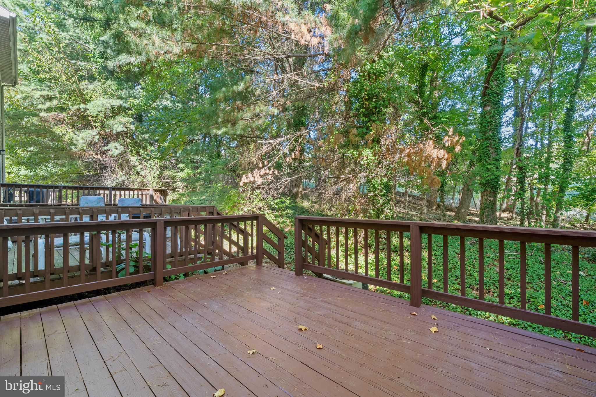 RIVERCHASE - Residential