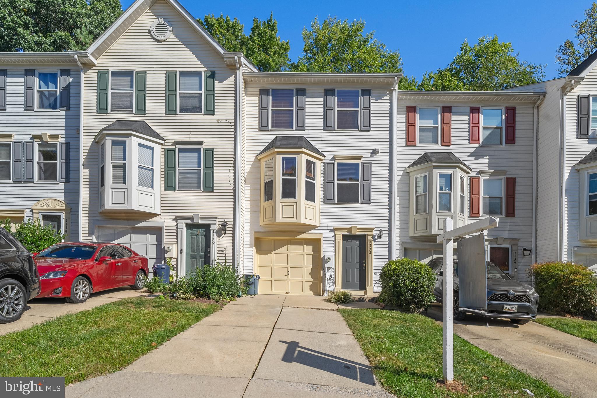 RIVERCHASE - Residential