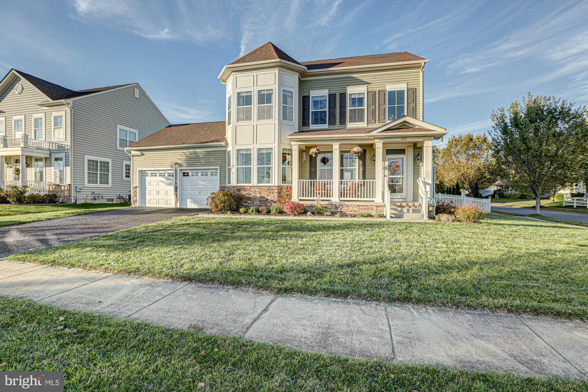325 PLATO PLACE