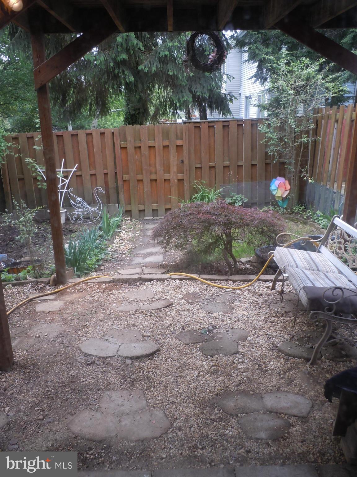 ROLLING BROOK - Residential