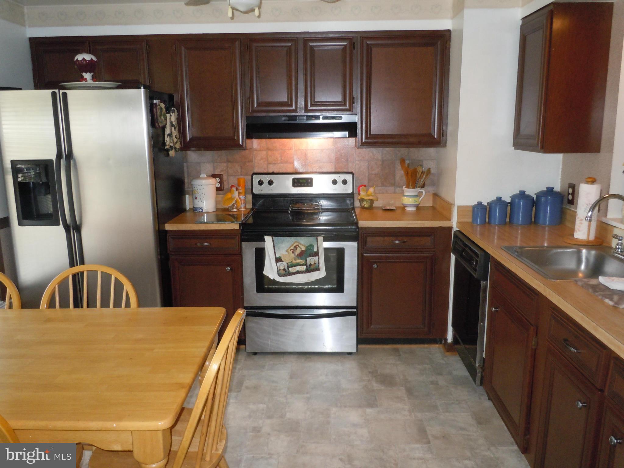 ROLLING BROOK - Residential