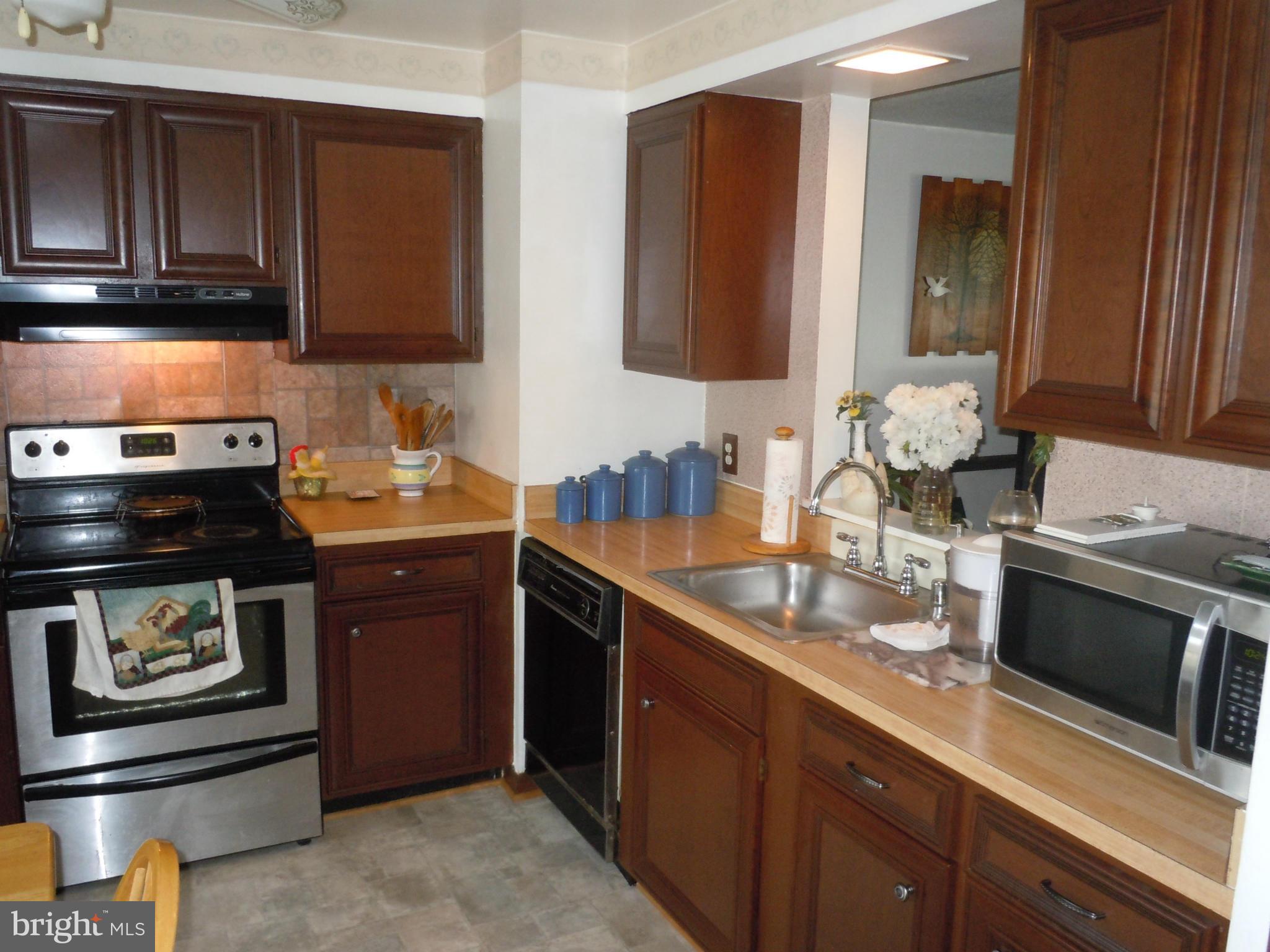 ROLLING BROOK - Residential