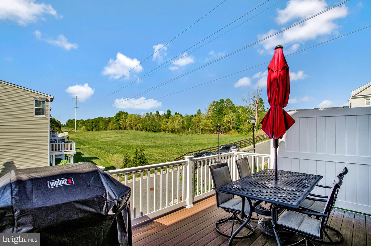 RAVENHURST GLEN - Residential