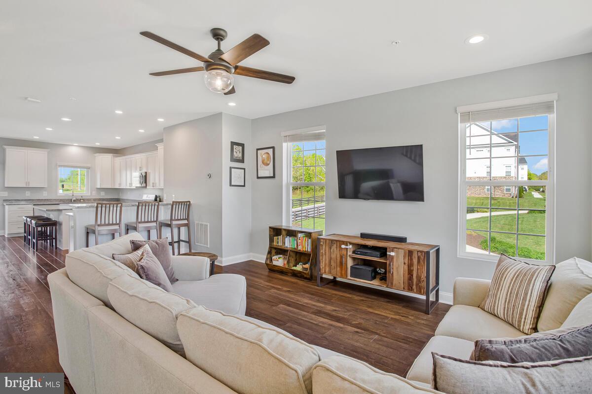 RAVENHURST GLEN - Residential