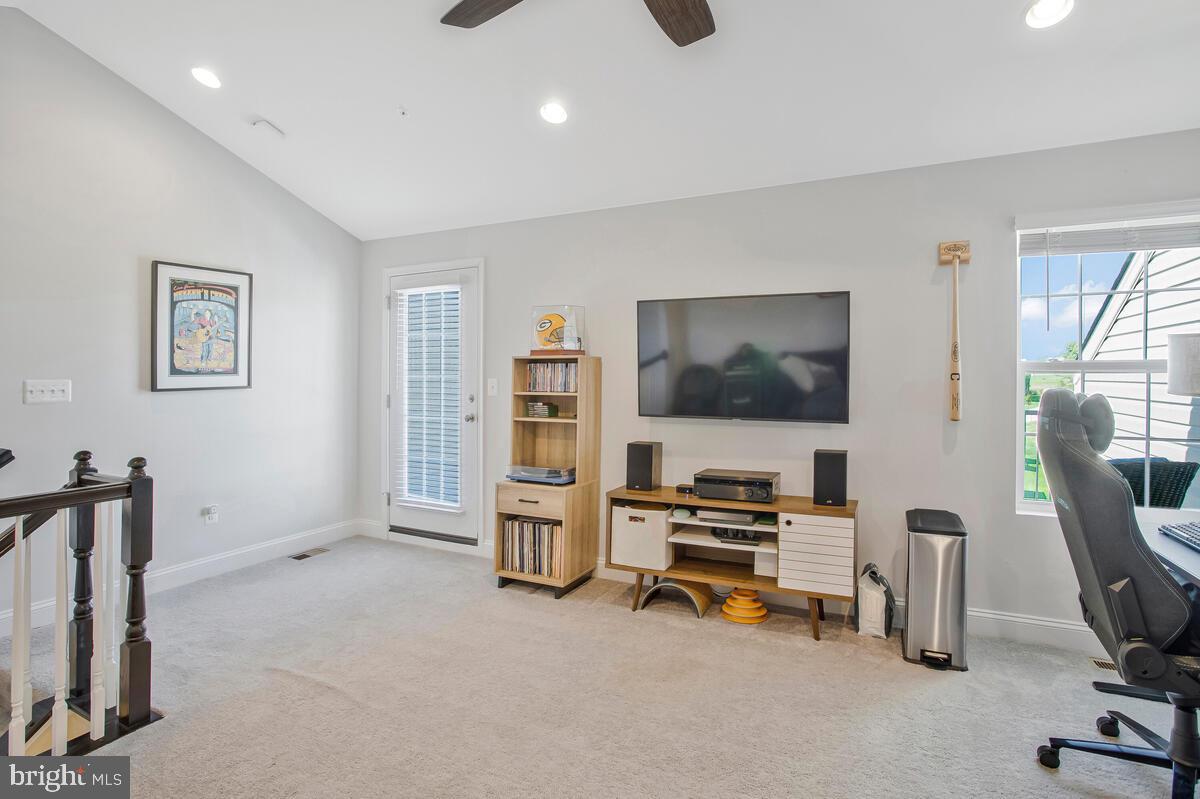 RAVENHURST GLEN - Residential