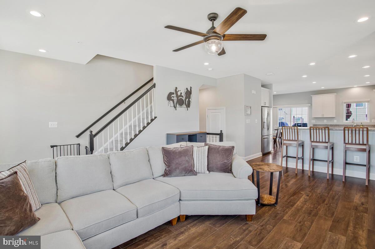 RAVENHURST GLEN - Residential