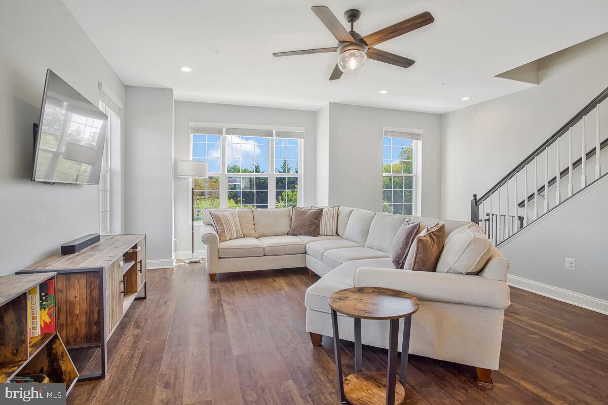 RAVENHURST GLEN - Residential