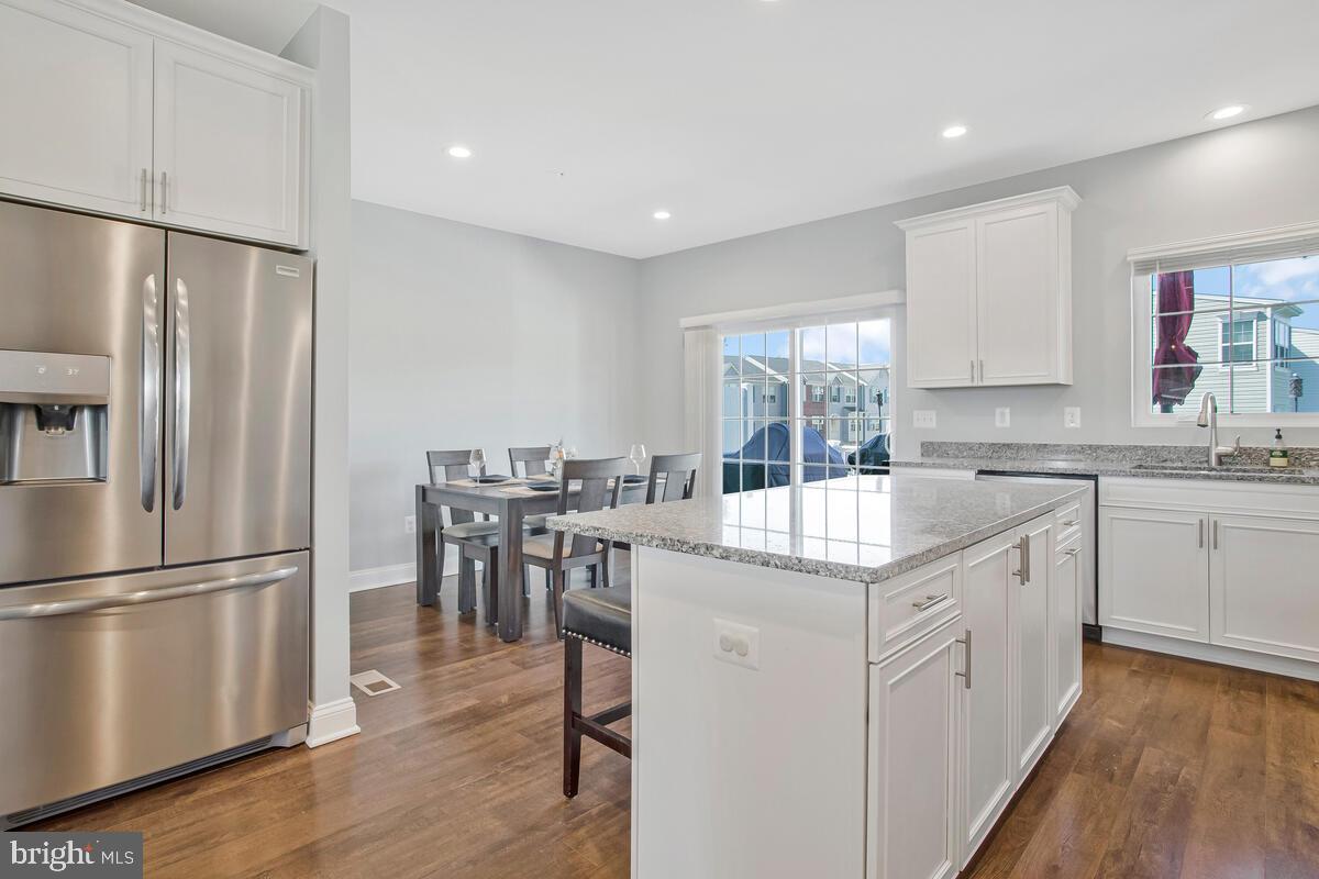 RAVENHURST GLEN - Residential