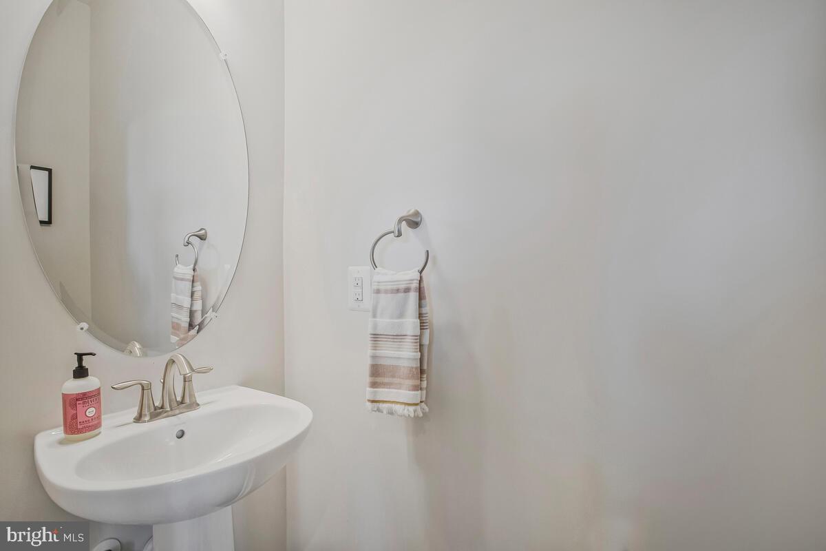 RAVENHURST GLEN - Residential