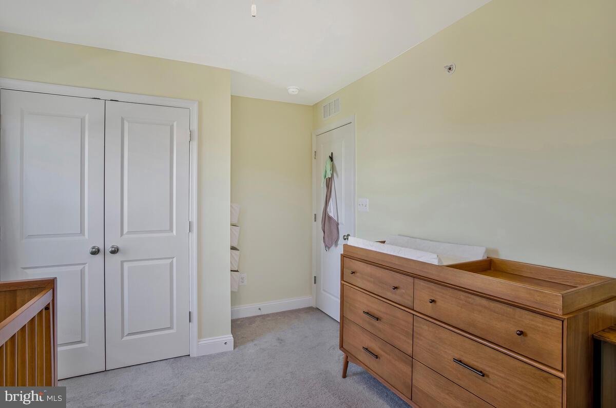 RAVENHURST GLEN - Residential