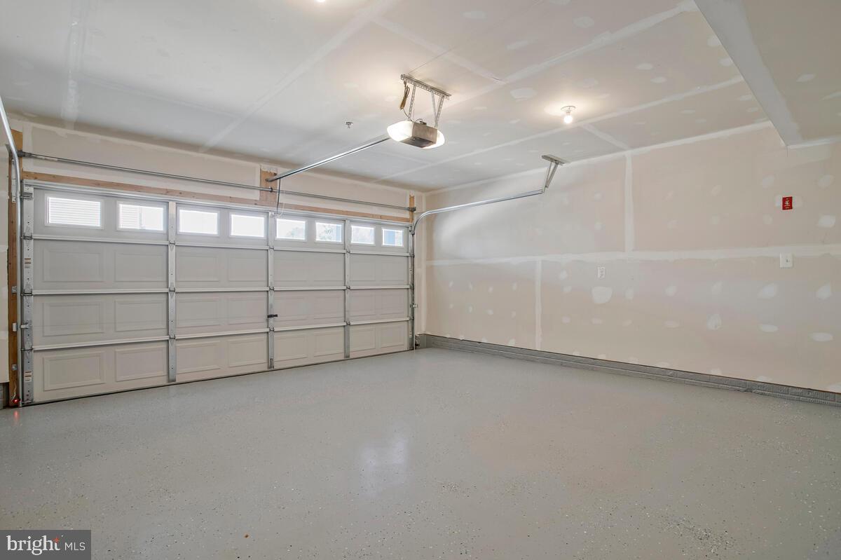 RAVENHURST GLEN - Residential