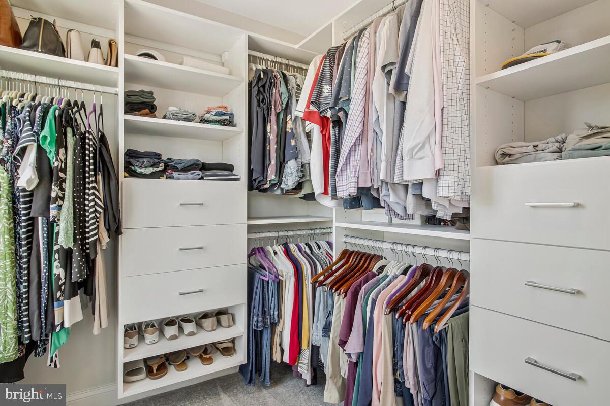 RAVENHURST GLEN - Residential