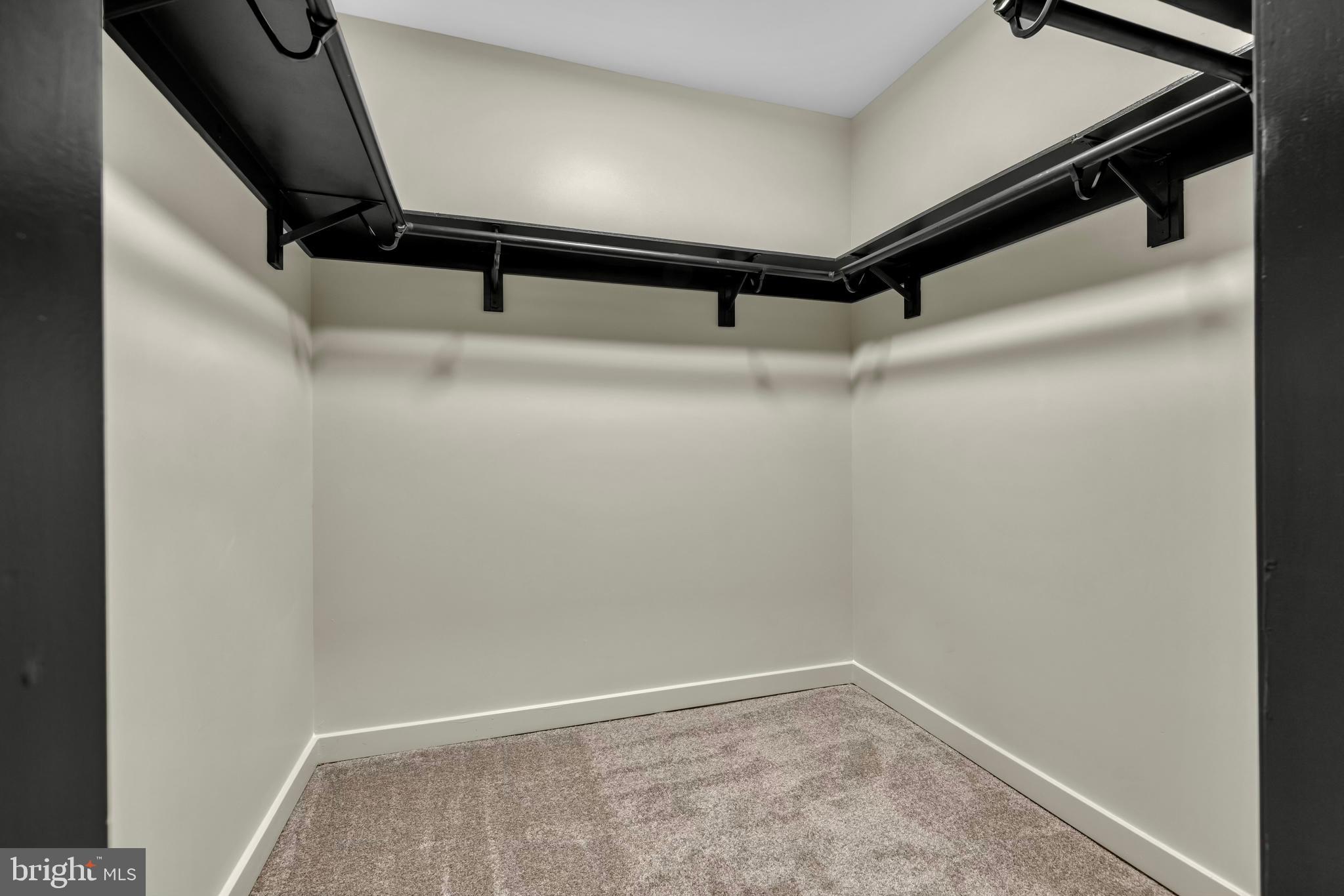 MIDWAY - Residential